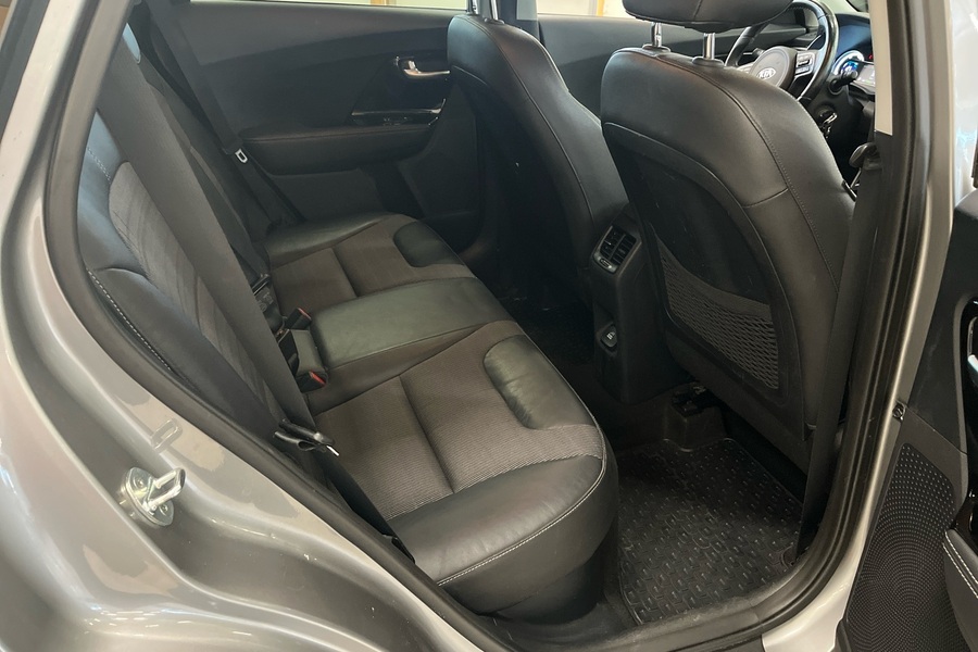 Kia Niro plug-in vaihtoauto