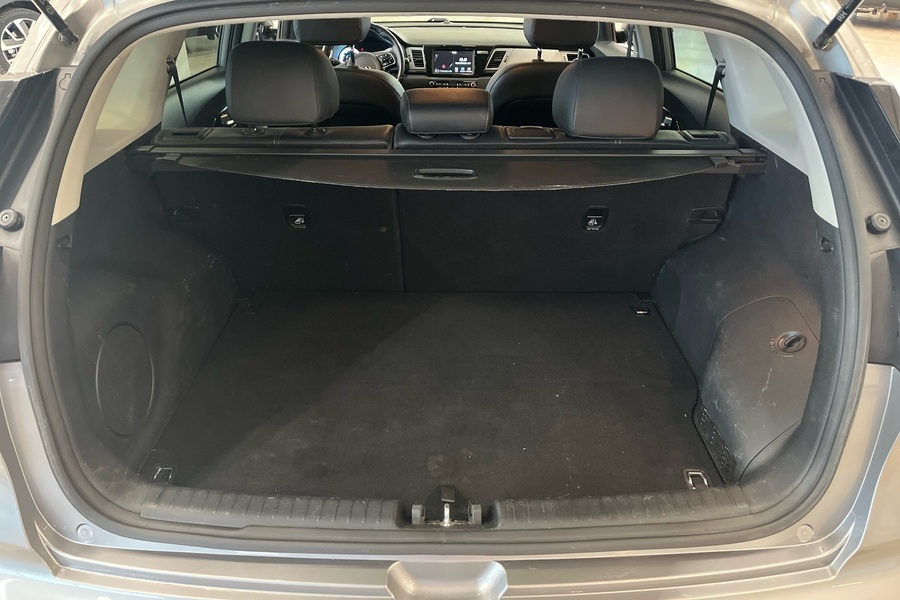 Kia Niro plug-in vaihtoauto