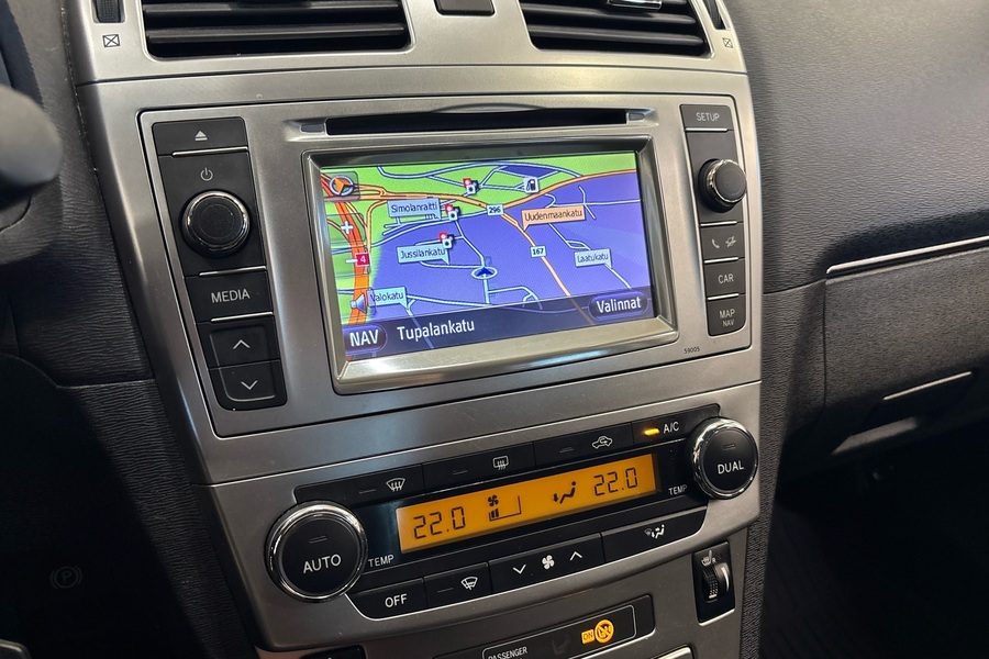 Toyota Avensis vaihtoauto