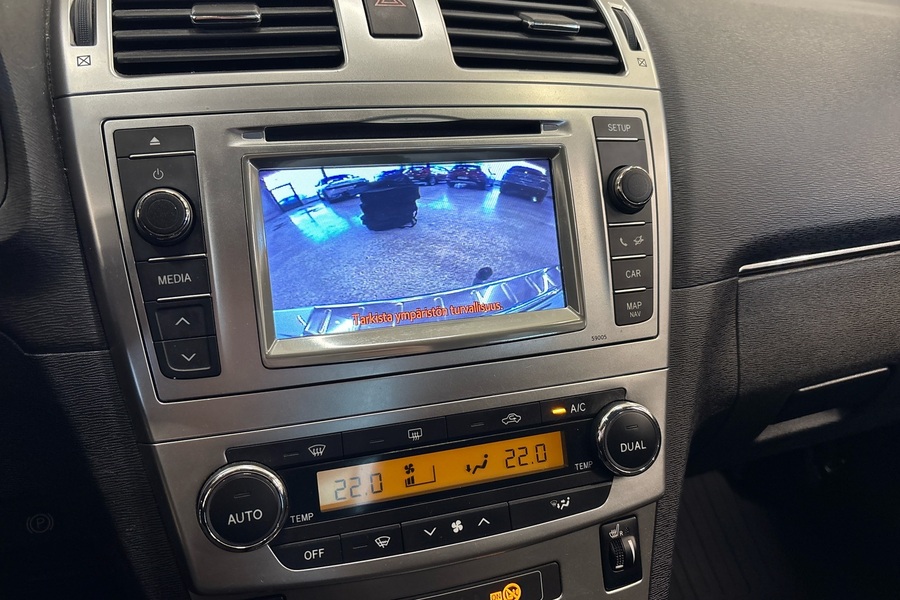 Toyota Avensis vaihtoauto