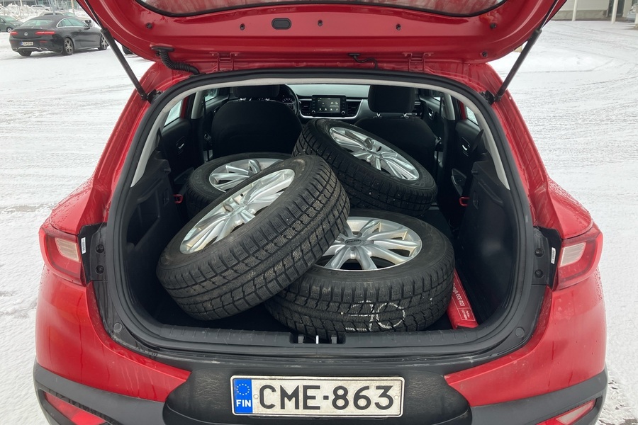 Kia Stonic vaihtoauto