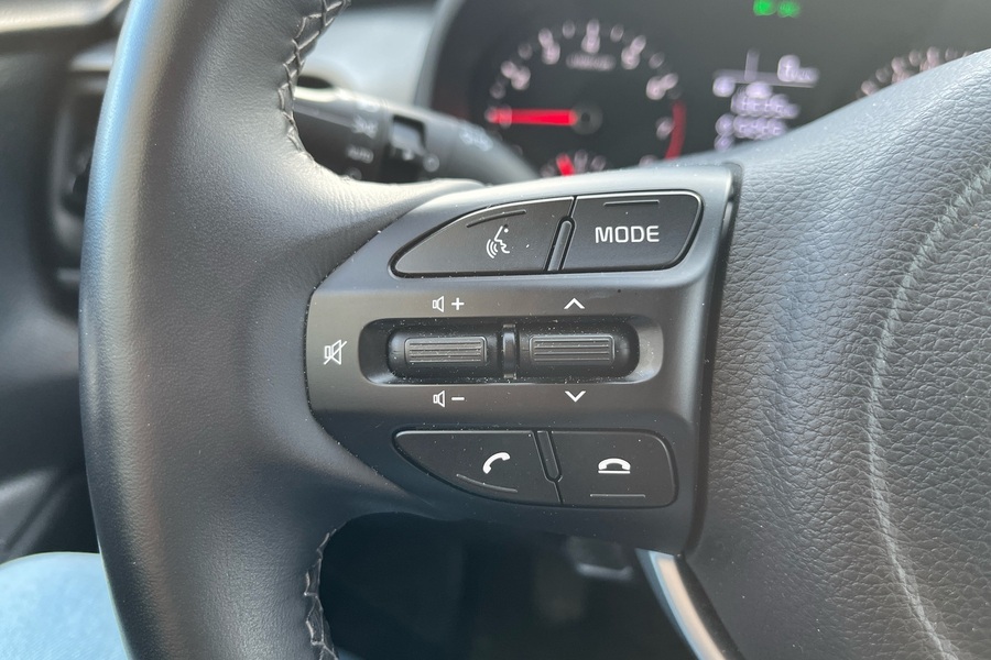 Kia Stonic vaihtoauto