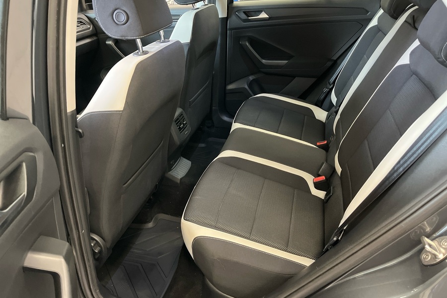 Volkswagen T-Roc vaihtoauto