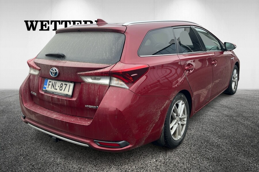 Toyota Auris vaihtoauto