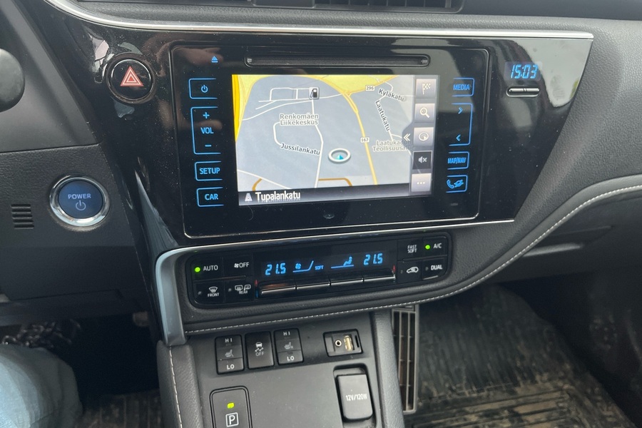 Toyota Auris vaihtoauto