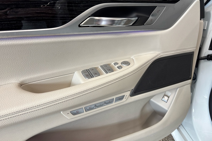 BMW 740 vaihtoauto
