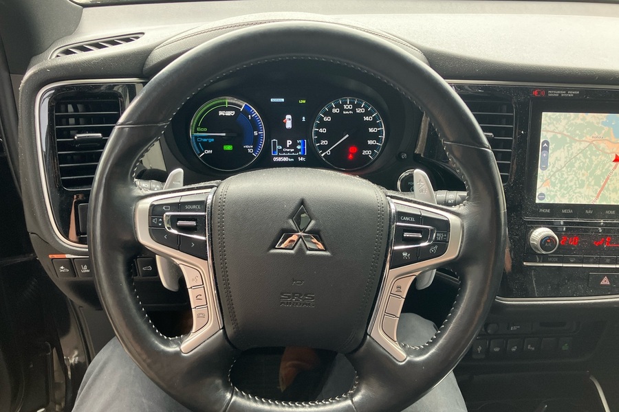 Mitsubishi Outlander PHEV vaihtoauto