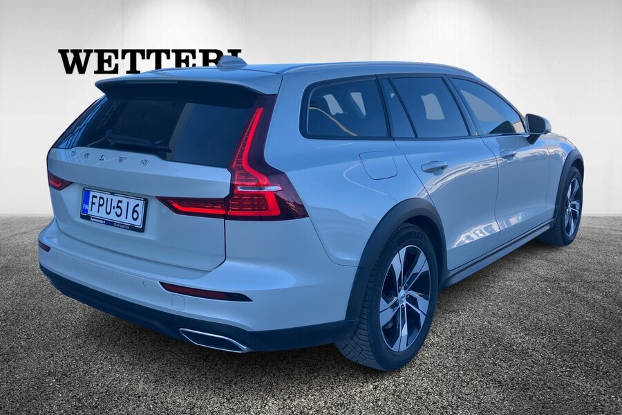 Volvo V60 Cross Country vaihtoauto