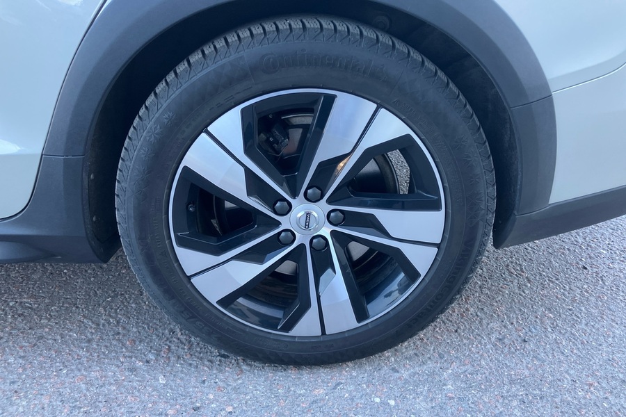 Volvo V60 Cross Country vaihtoauto