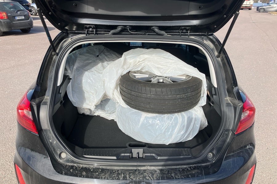 Ford Fiesta vaihtoauto