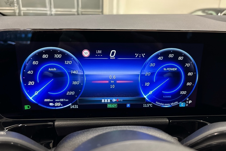 Mercedes-Benz EQA vaihtoauto