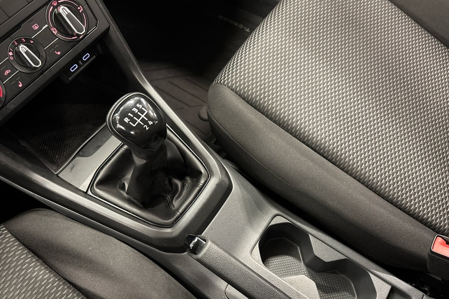 Volkswagen T-Cross vaihtoauto