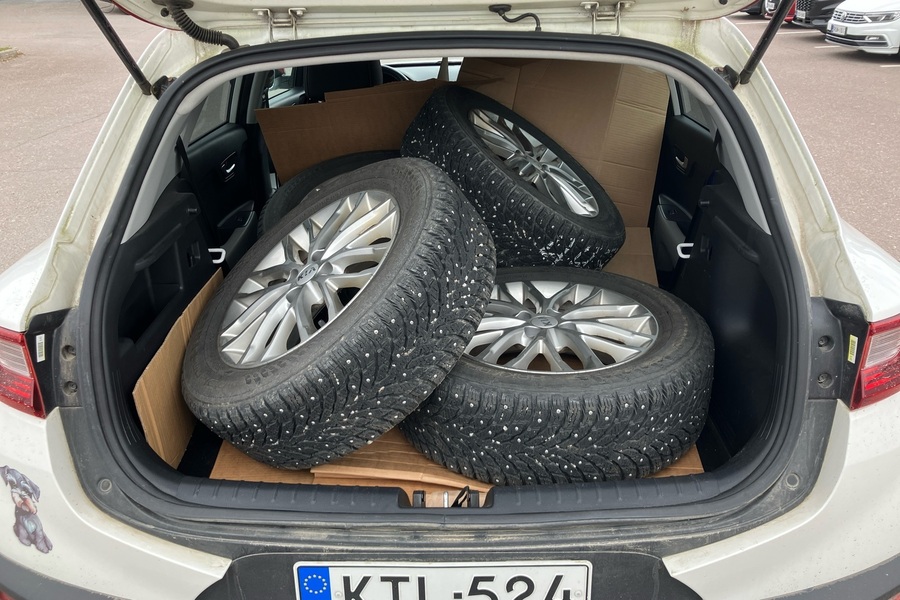 Kia Stonic vaihtoauto