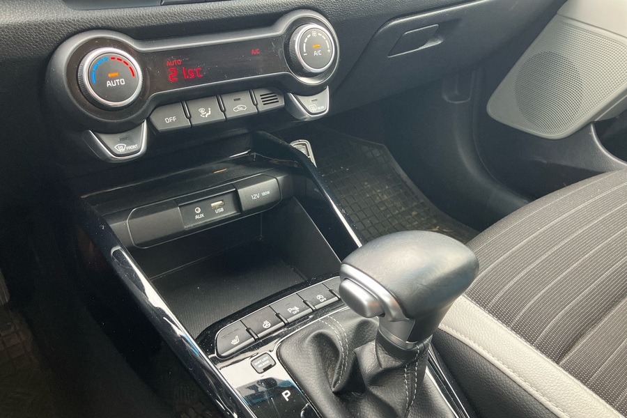 Kia Stonic vaihtoauto