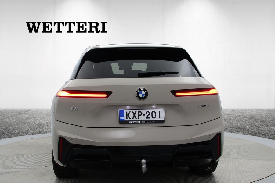 BMW iX vaihtoauto