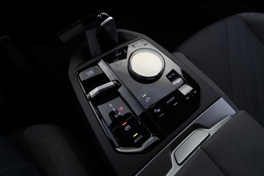 BMW iX vaihtoauto