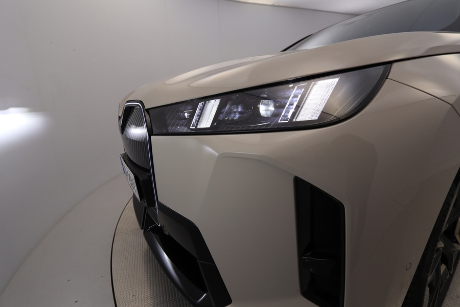 BMW iX vaihtoauto