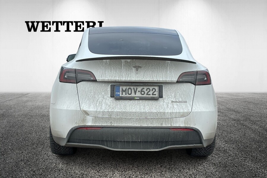 Tesla Model Y vaihtoauto
