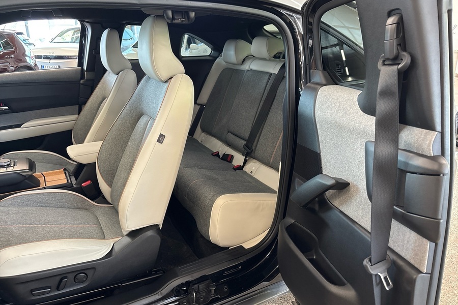 Mazda MX-30 vaihtoauto