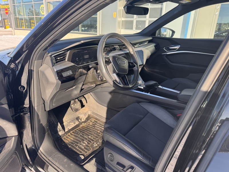 Audi e-tron vaihtoauto