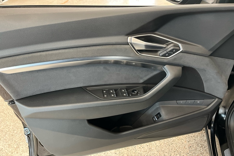 Audi e-tron vaihtoauto