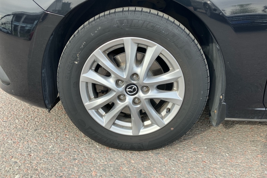 Mazda 3 vaihtoauto