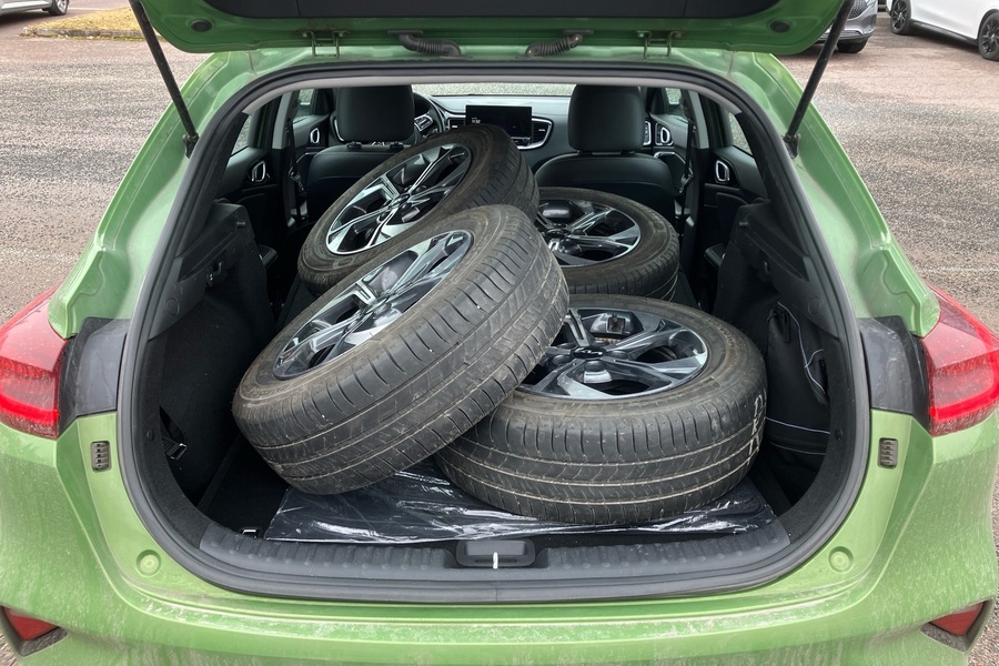 Kia XCeed vaihtoauto