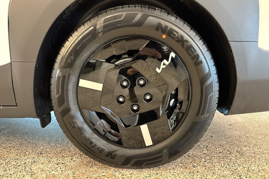 Kia PV5 Cargo vaihtoauto