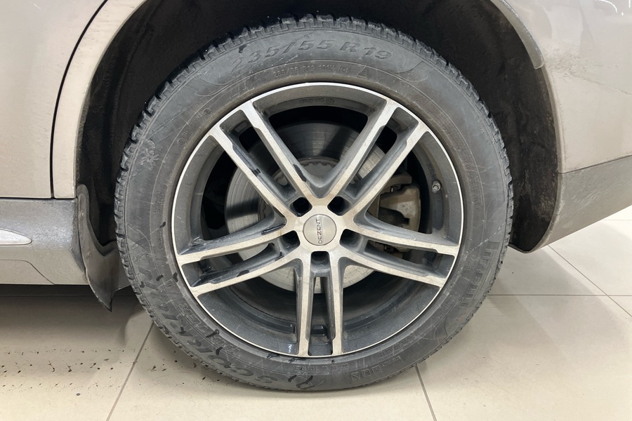 Mercedes-Benz EQC vaihtoauto