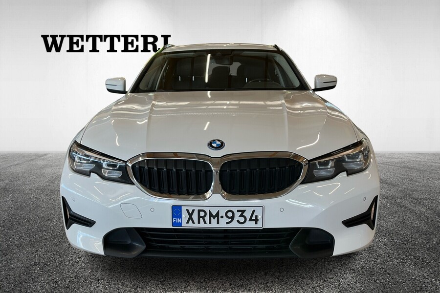BMW 320 vaihtoauto