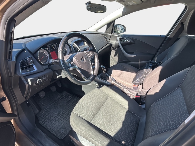 Opel Astra vaihtoauto