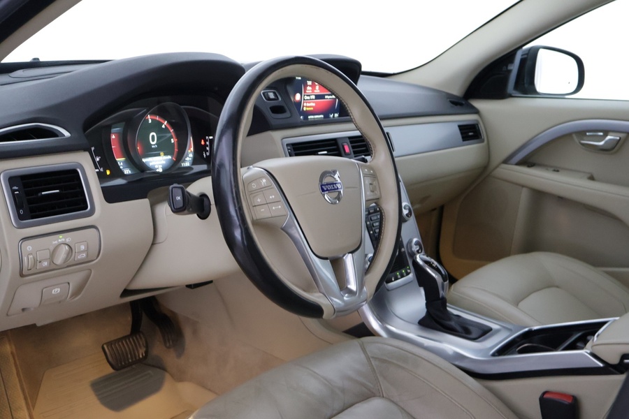 Volvo V70 vaihtoauto