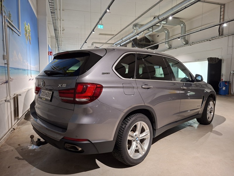 BMW X5 vaihtoauto