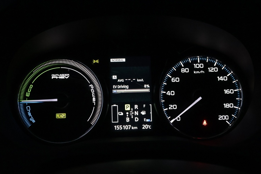 Mitsubishi Outlander PHEV vaihtoauto