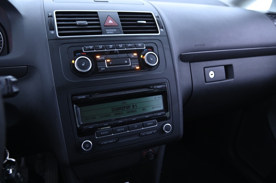 Volkswagen Touran vaihtoauto