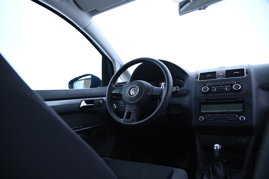 Volkswagen Touran vaihtoauto