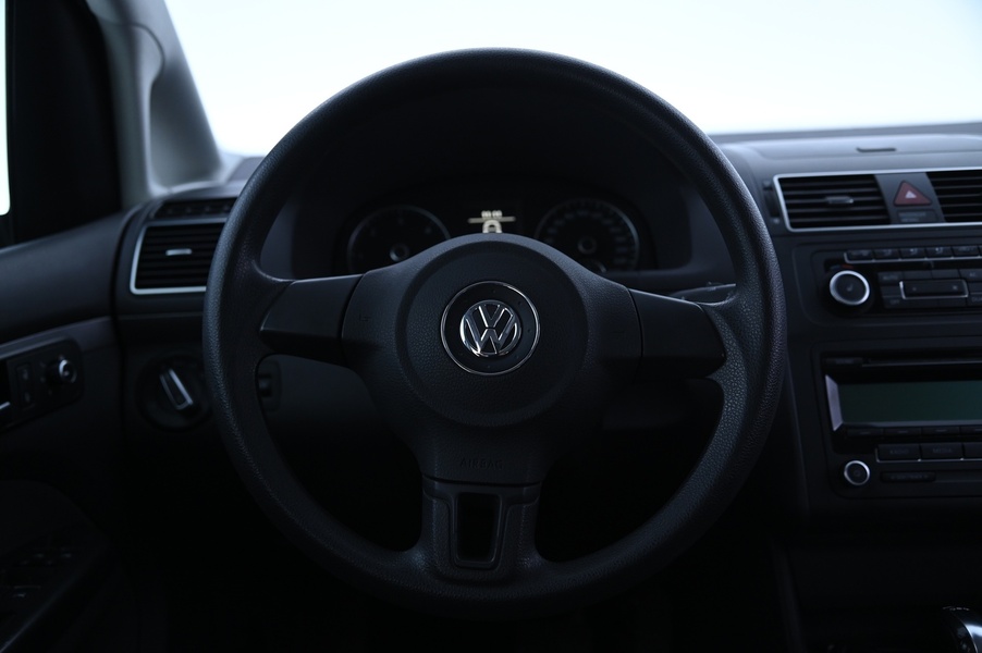 Volkswagen Touran vaihtoauto