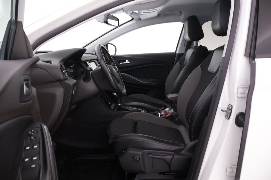 Opel Grandland X vaihtoauto