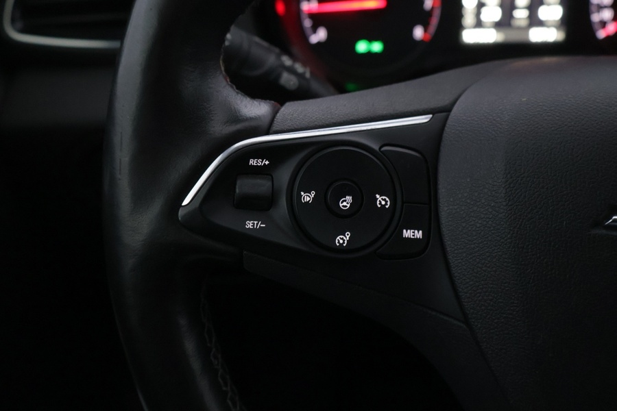 Opel Grandland X vaihtoauto