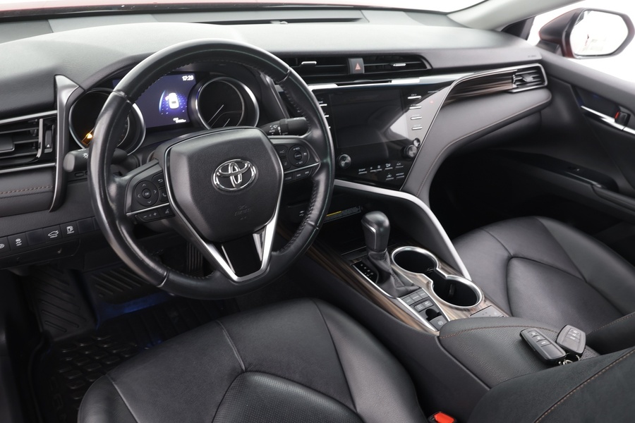 Toyota Camry vaihtoauto