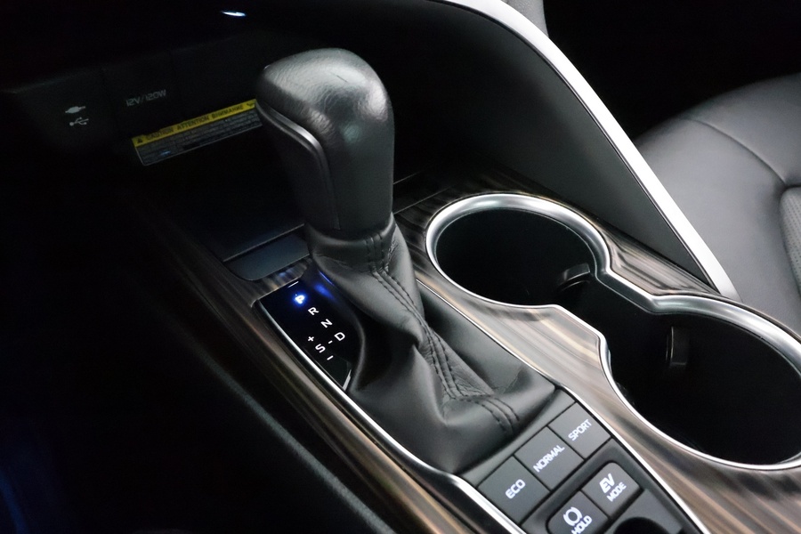 Toyota Camry vaihtoauto