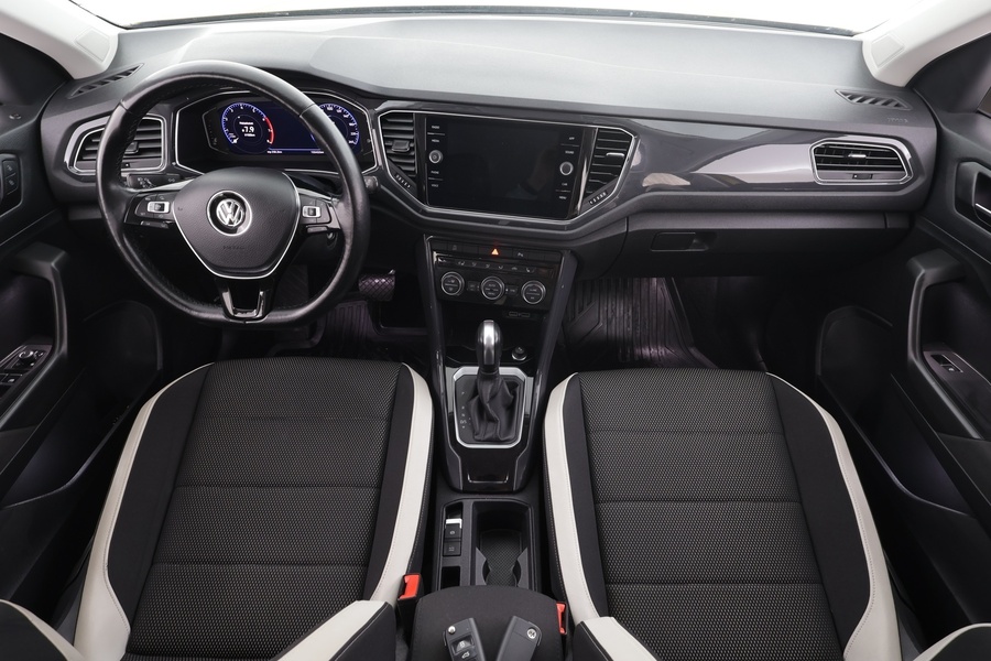 Volkswagen T-Roc vaihtoauto