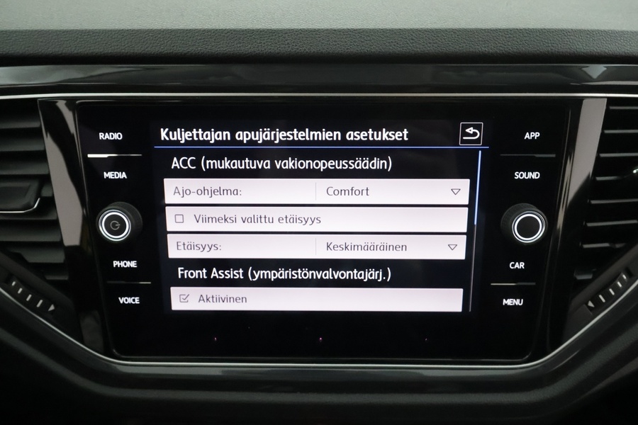 Volkswagen T-Roc vaihtoauto