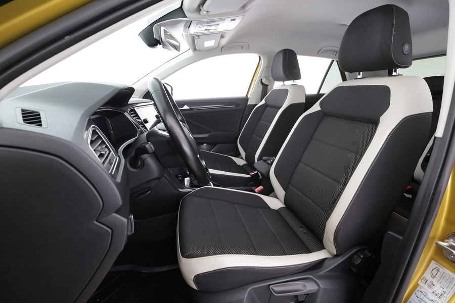 Volkswagen T-Roc vaihtoauto