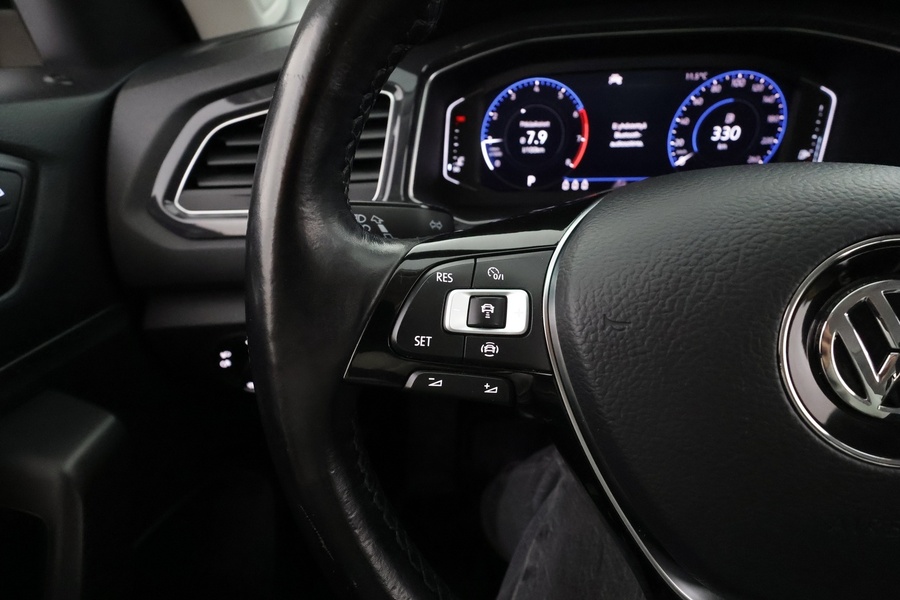 Volkswagen T-Roc vaihtoauto