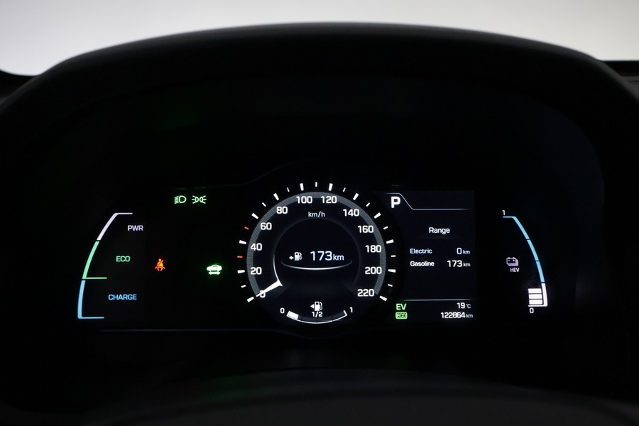 Hyundai IONIQ plug-in vaihtoauto