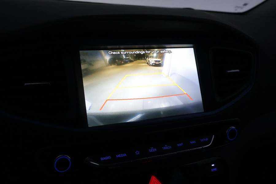 Hyundai IONIQ plug-in vaihtoauto