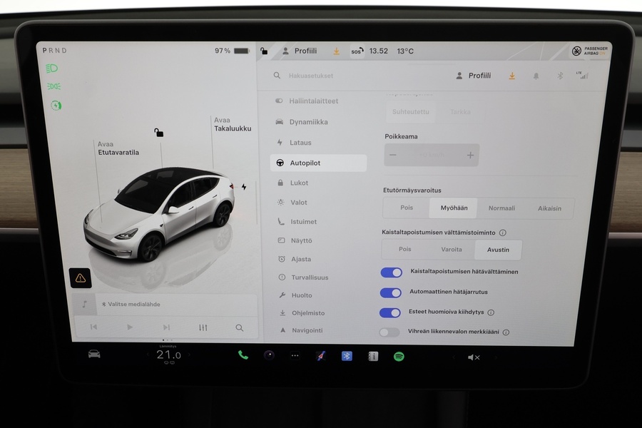 Tesla Model Y vaihtoauto