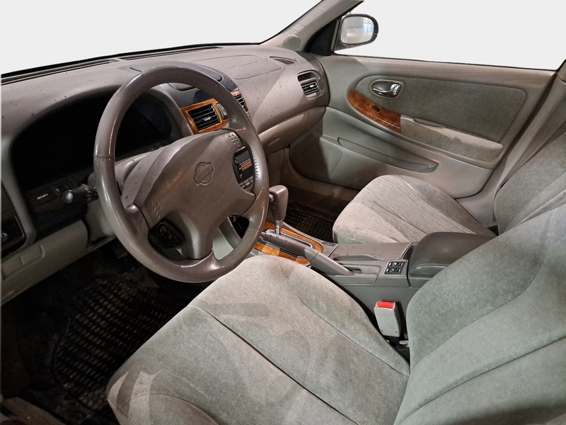 Nissan Maxima vaihtoauto