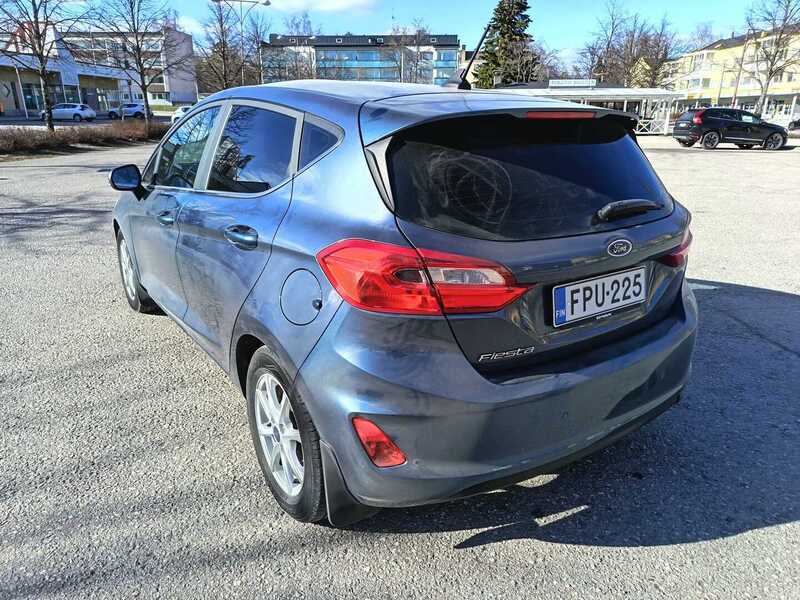 Ford Fiesta vaihtoauto